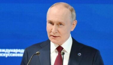 Beijing eager to uphold aspiration of ‘eternal friendship’ with Russia, Chinese premier tells Putin