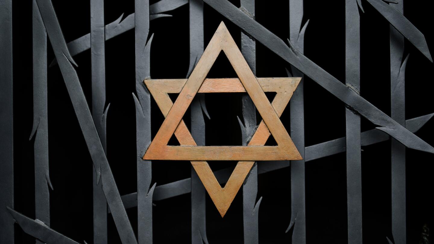 Polish official says Holocaust auction in Germany canceled