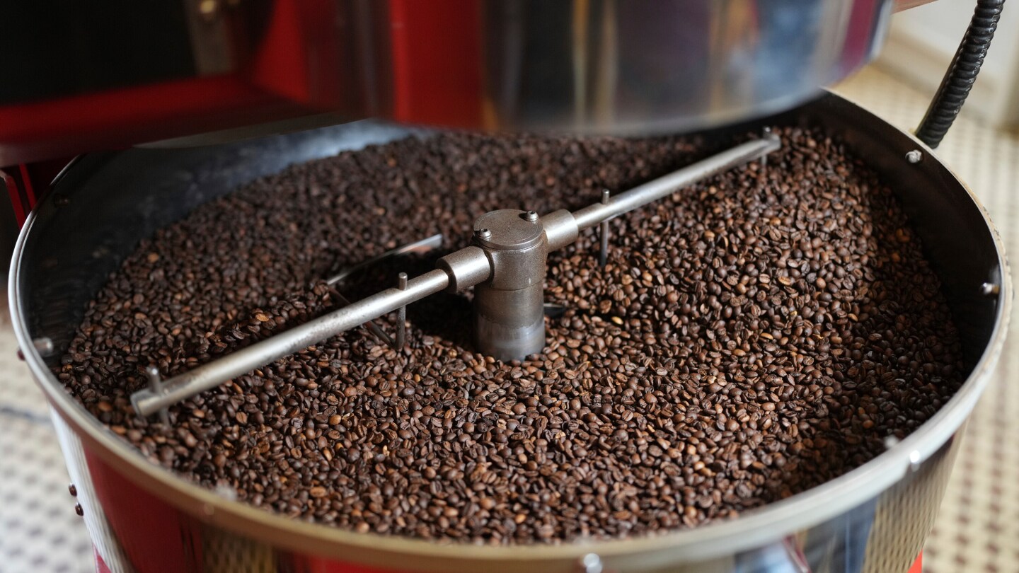 Brazil's coffee and beef exports to US still face 40% tariffs despite Trump's tax cuts