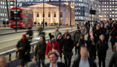 UK unemployment rises and wage growth slows ahead of Bank of England interest rate decision