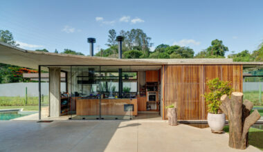 House in Vinhedo / Apiacás Arquitetos