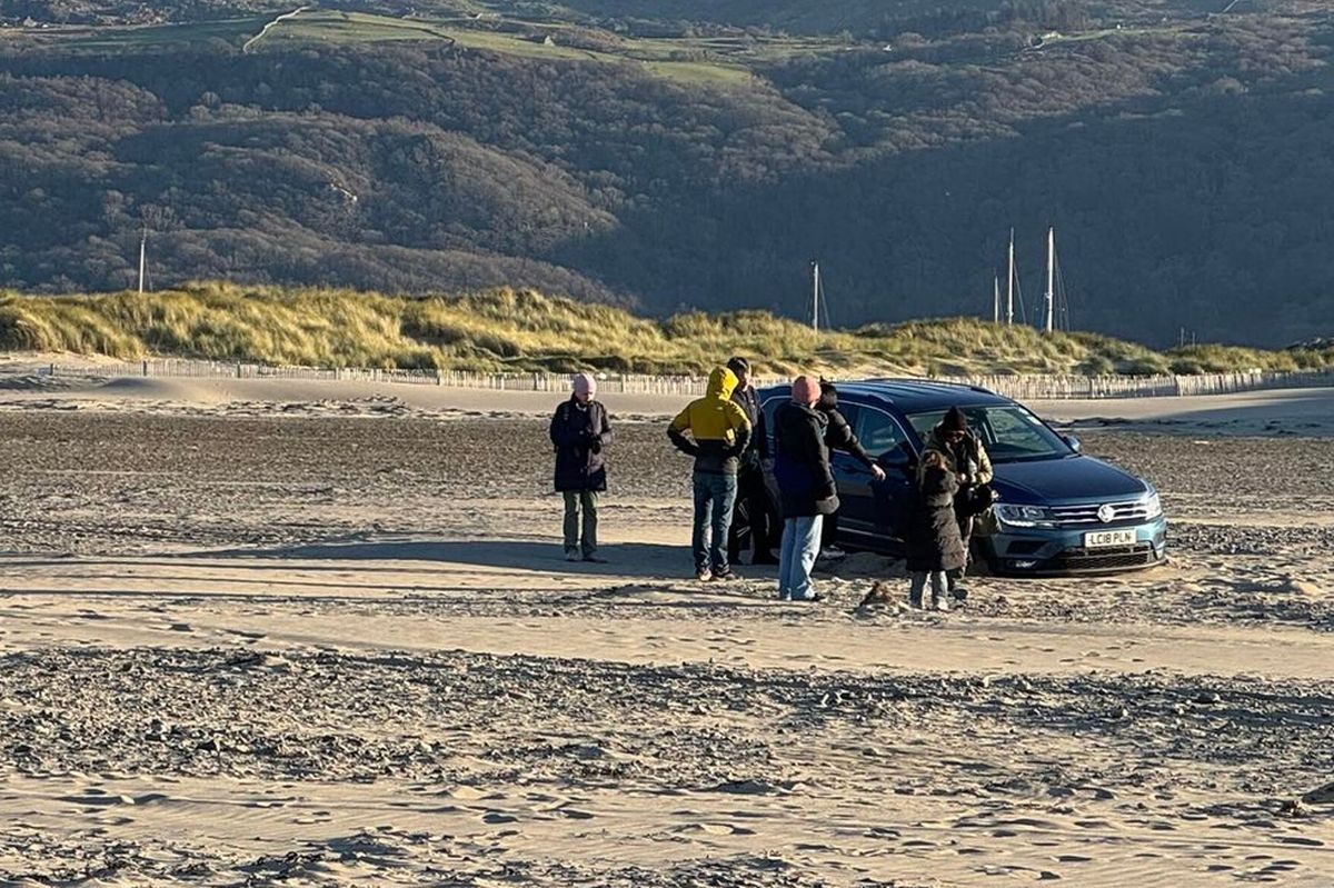 A seven-seater VW Tiguan Allspace became trapped in soft sand on Boxing Day