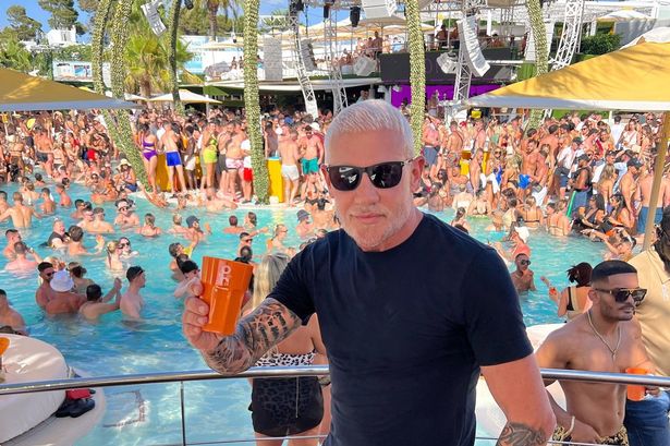 Wayne Lineker is in hospital