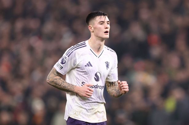 Benjamin Sesko in action for Man Utd.