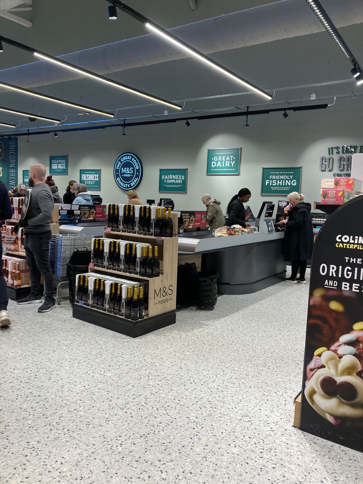 Christmas Eve shopping in Manchester