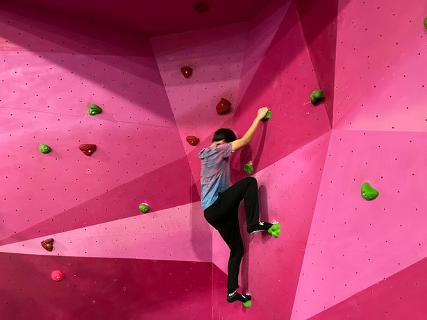 The bouldering wall in the Air Zone