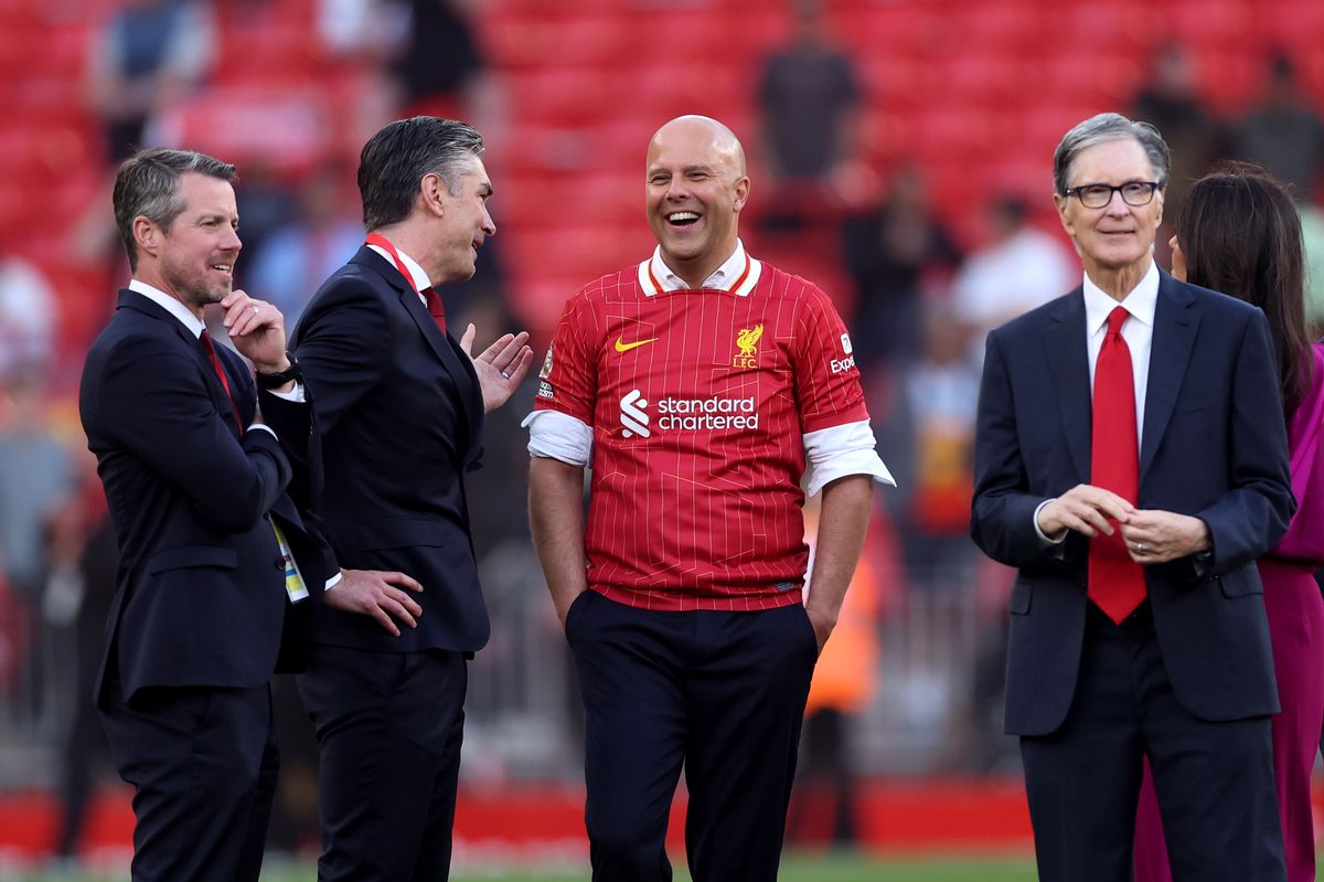 Arne Slot with Liverpool's owners