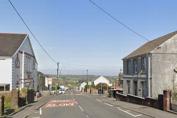 A general view of Heol y Neuadd in Tumble