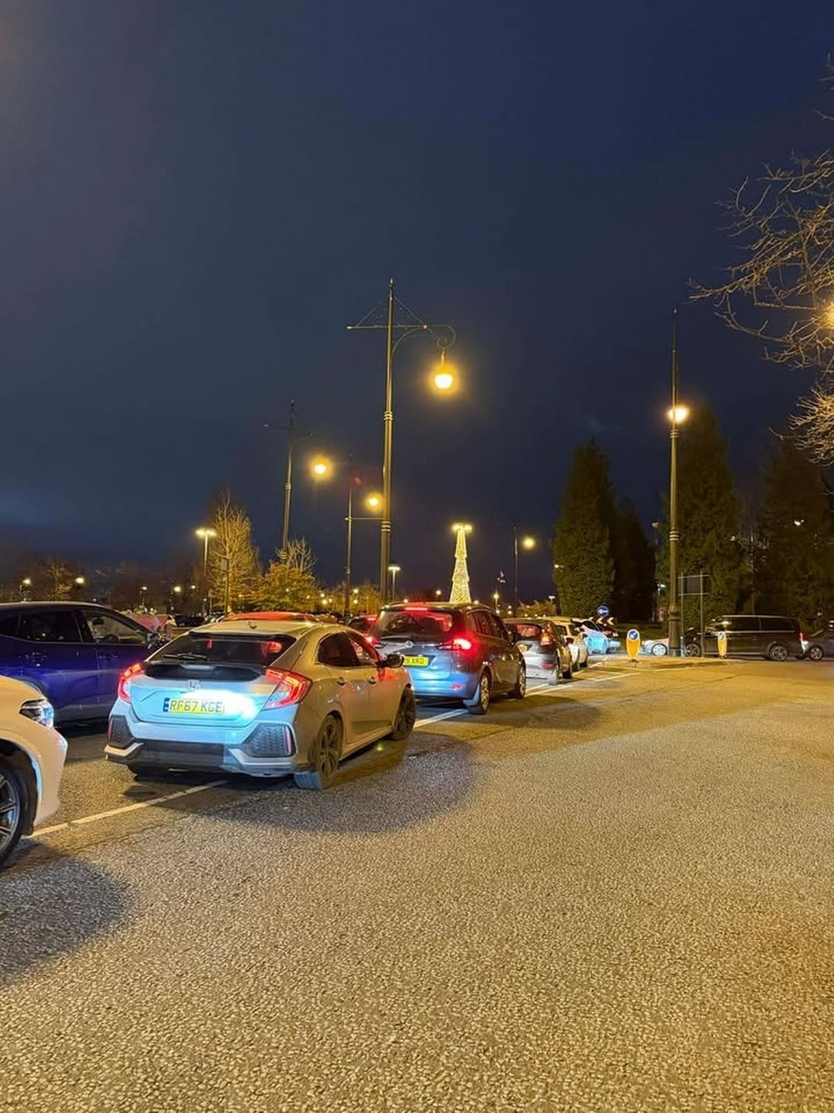 Queues to escape car park Peel 9