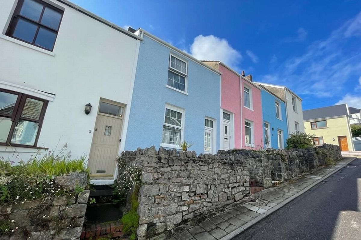 View of colourful houses on tichbourne street mumbles