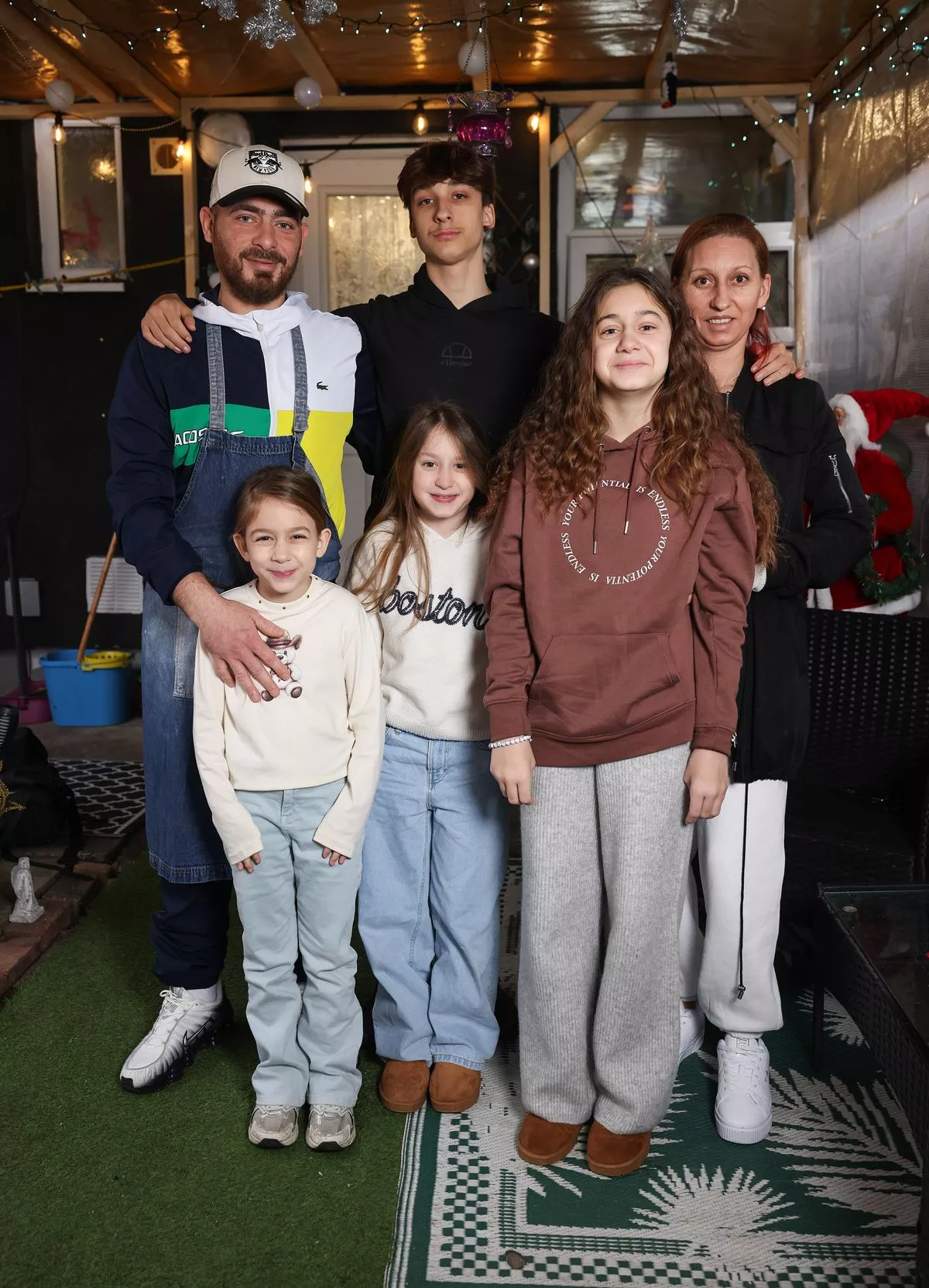 Antonio and Gina Valente with their children David, Michaela, Anna-Marie and Elvira