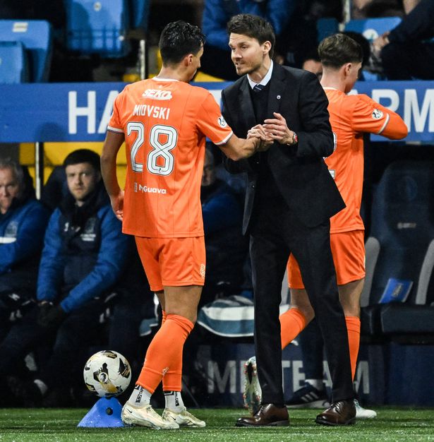 Danny Rohl congratulates Bojan Miovski