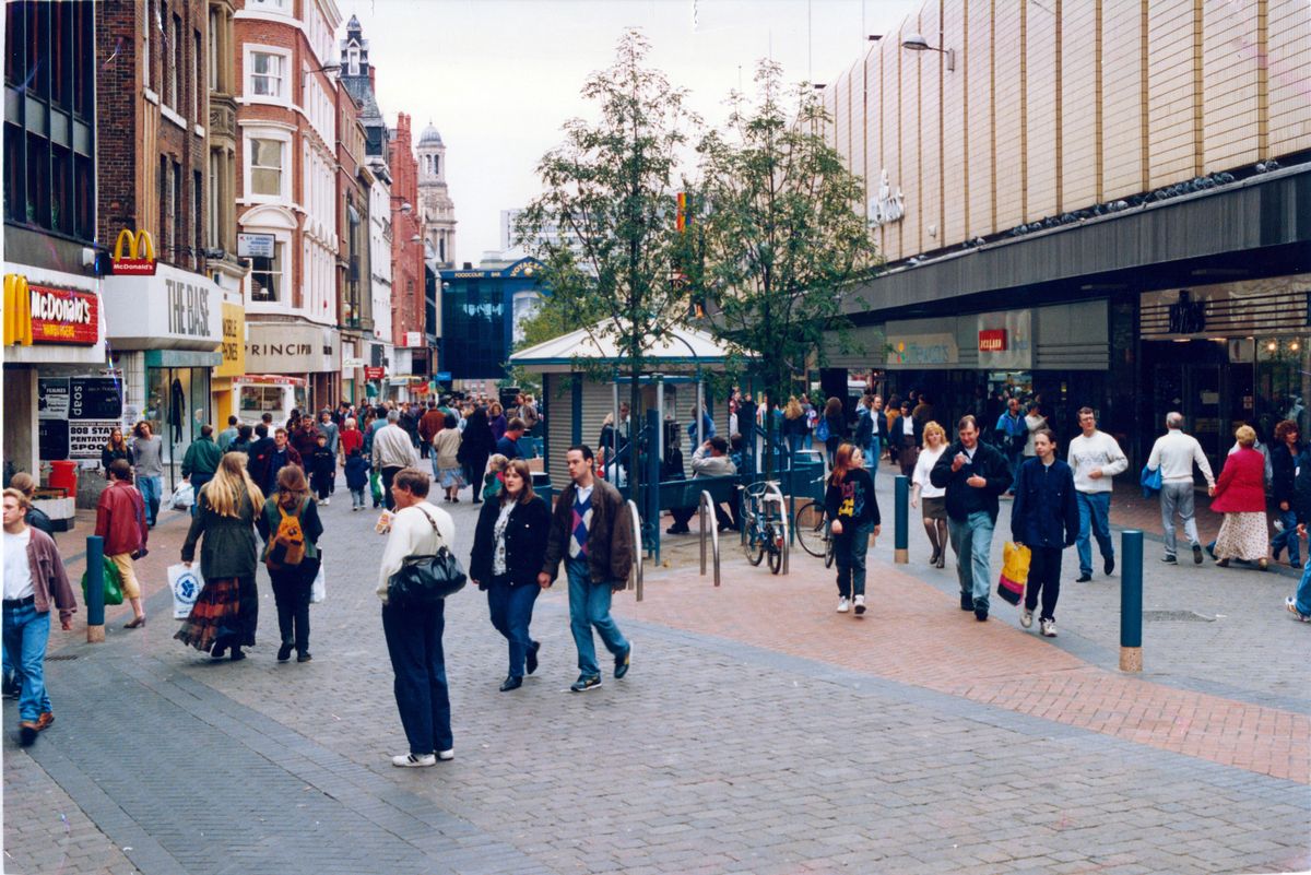 A pedestrianised Market Street in 1994