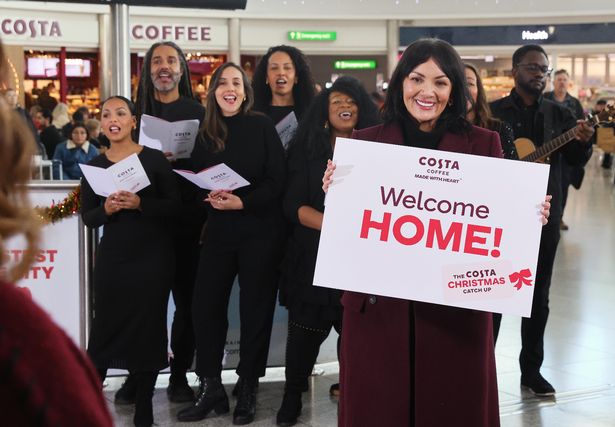 Martine McCutcheon joins with Costa Coffee to re-visit one of her most iconic movies, by reuniting loved ones at London Stansted Airport.
