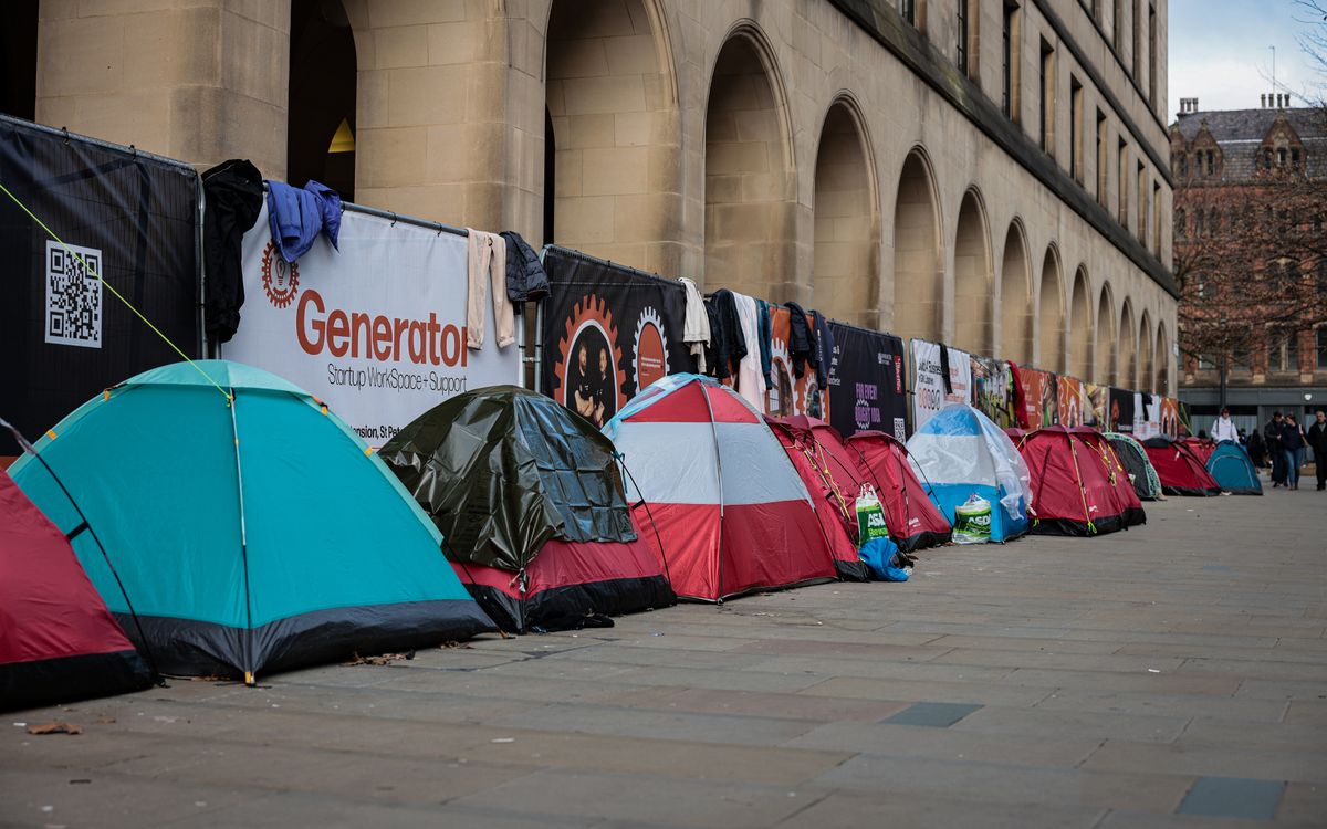 Rough sleepers have created a tent city in St. Peter’s Square