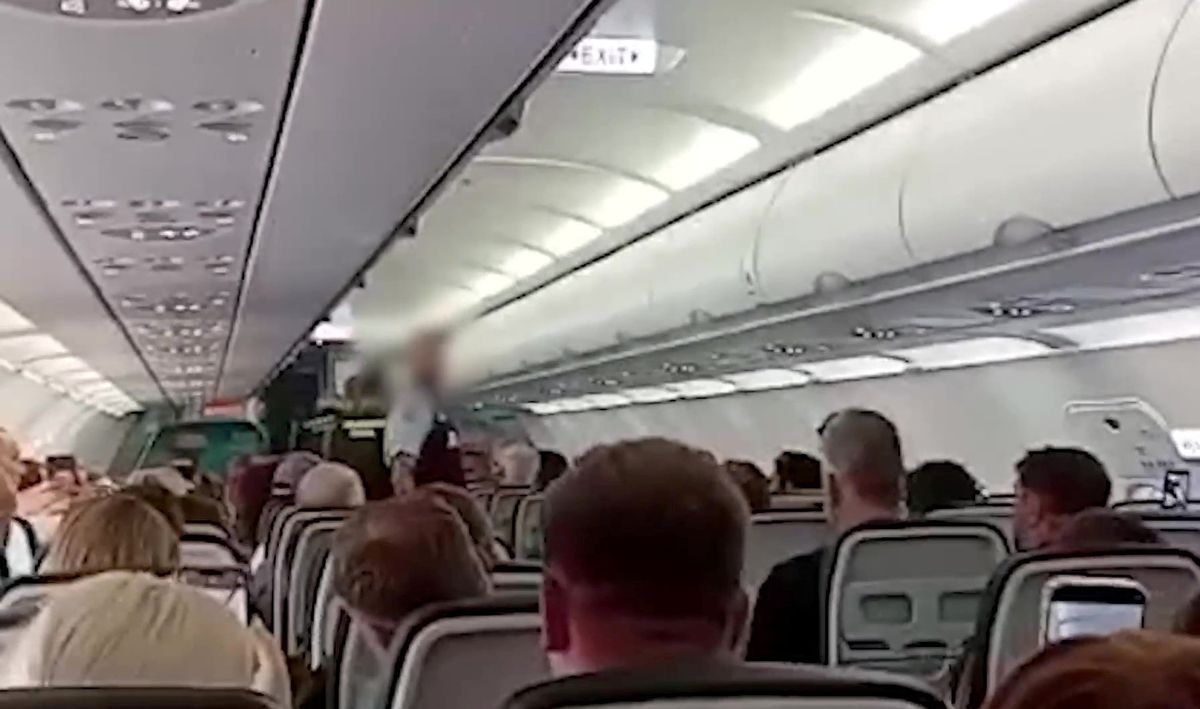 The passenger was removed from the packed plane bound for Bristol from Arrecife Airport