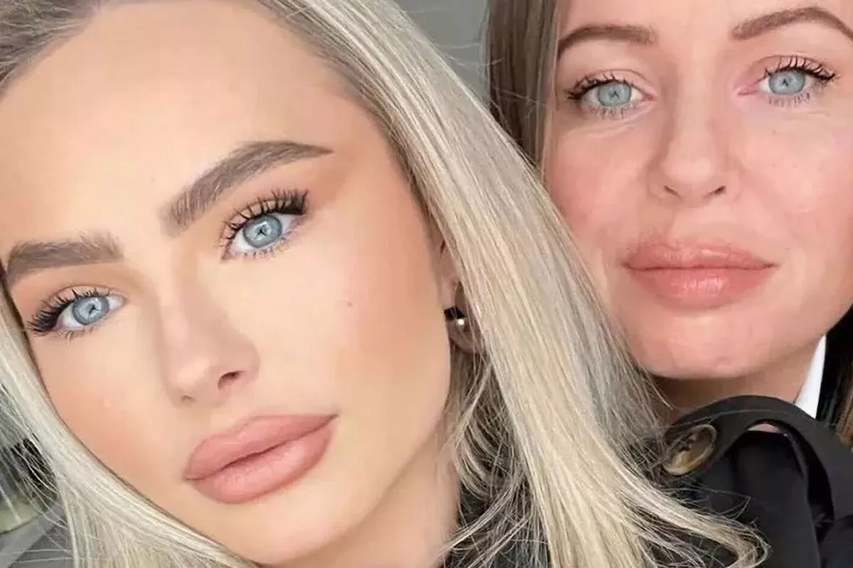 Mia O'Brien and her mum Dannielle McKenna