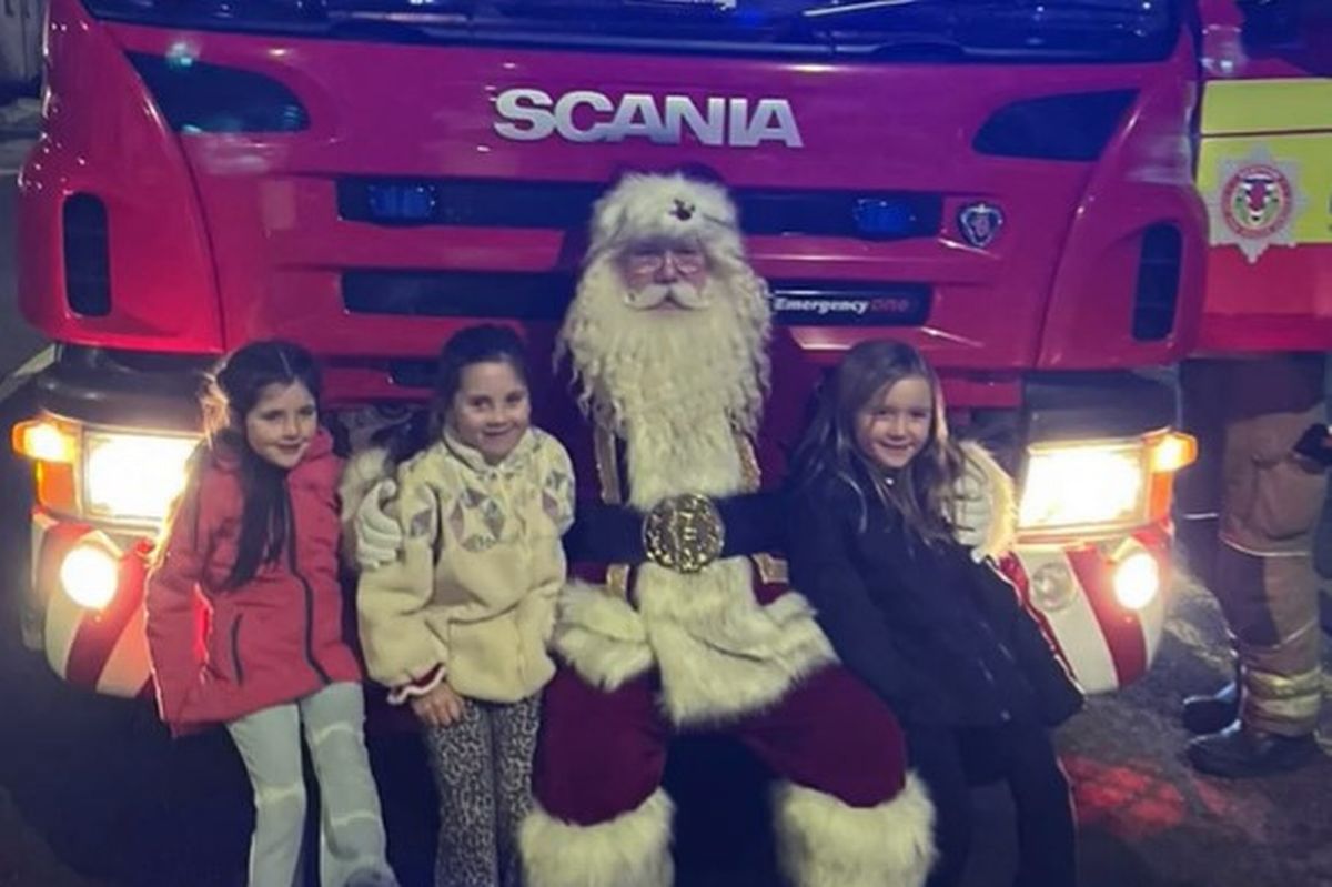 Santa with kids