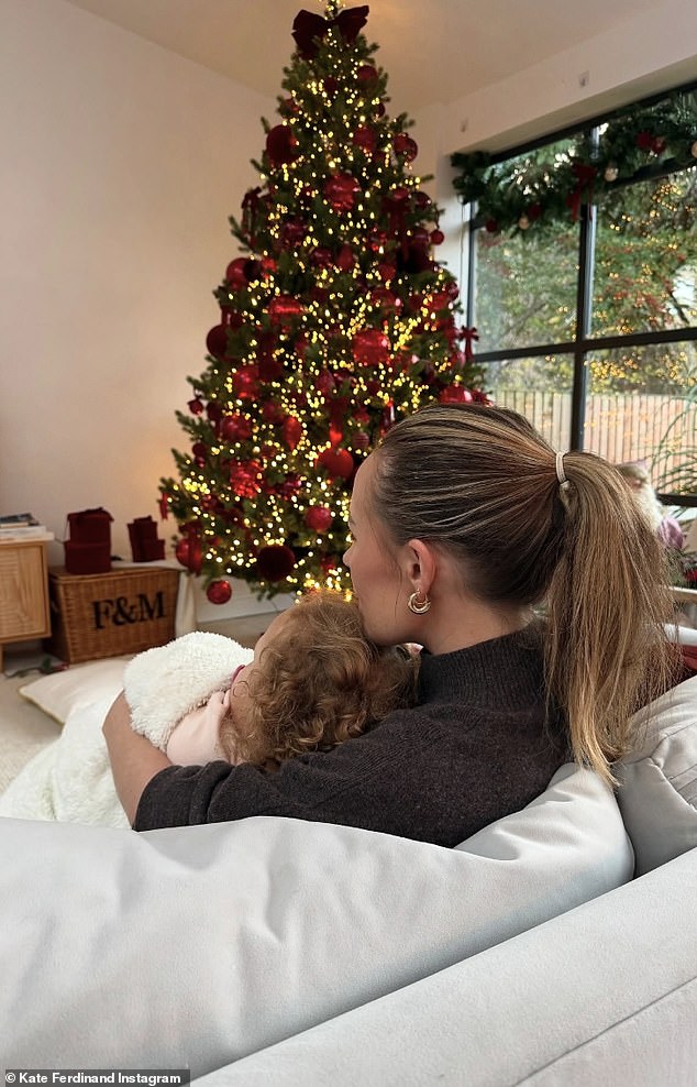 Back in the English capital and soaking up the Christmas atmosphere, Kate took to Instagram to share several photos