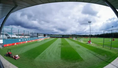 Paul Midgley to join Manchester United