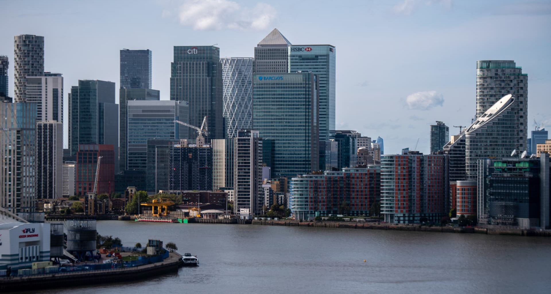 London's Canary Wharf gains momentum as Visa, JPMorgan lease space