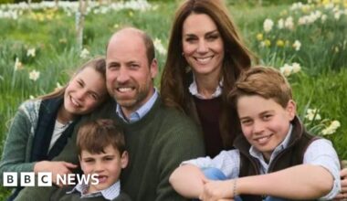 Royal Christmas cards have a touchy-feely look this year