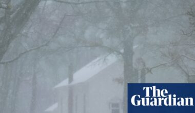 US north-east braces for ‘significant’ snowfall after storm hits midwest | US weather