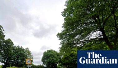 Teenage girl killed after minibus crash in North Yorkshire | North Yorkshire