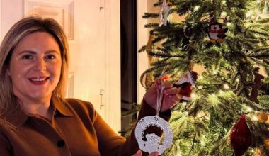 NI nurse bids to trace Belfast family who gave festive gift to patient she cared for at end of life