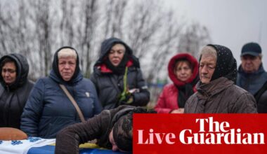 Macron reportedly warned European leaders ‘there is a chance that the US will betray Ukraine’ – Europe live | Ukraine