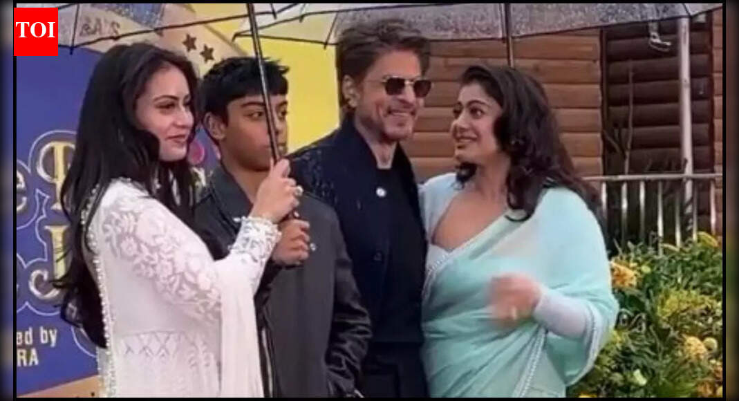 Shah Rukh Khan and Kajol's 'DDLJ' celebration: Nysa and Yug join the duo; pose in front of bronze statue |
