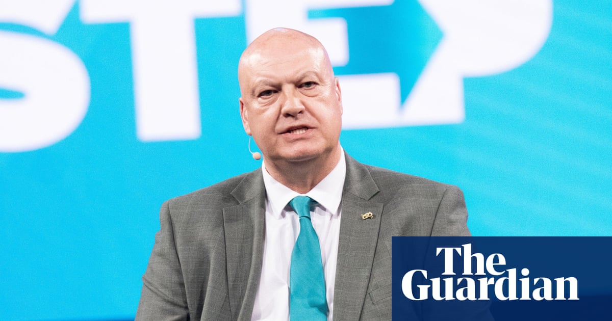 Reform UK revokes membership of council leader accused of racism | Reform UK