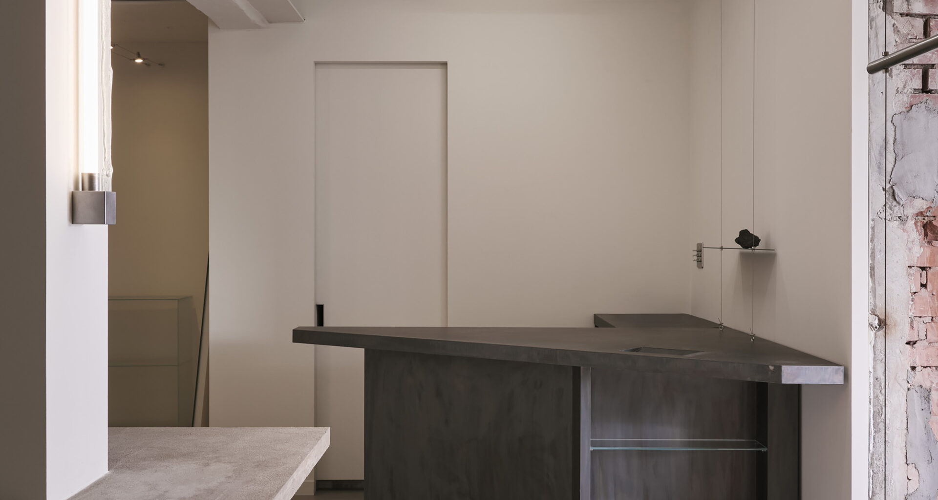 Enor Showroom / studioknot | ArchDaily