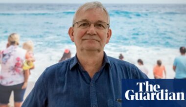 Martin Parr, photographer acclaimed for observations of British life, dies aged 73 | Martin Parr