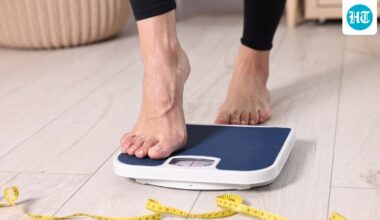 Fitness coach shares 6 hacks to stay in shape while working a 40+ hour week: ‘Choose 3-4 meals…'