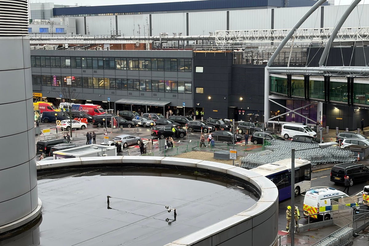 Heathrow incident live: Woman robbed of suitcase before 21 injured in ‘pepper spray’ attack at airport