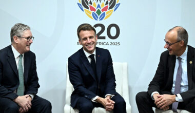 Merz, Macron and Starmer want to back Zelenskiy • Table.Briefings