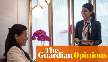 My dream of jet set glamour has died – in a pleather chair full of other people’s crumbs | Emma Beddington