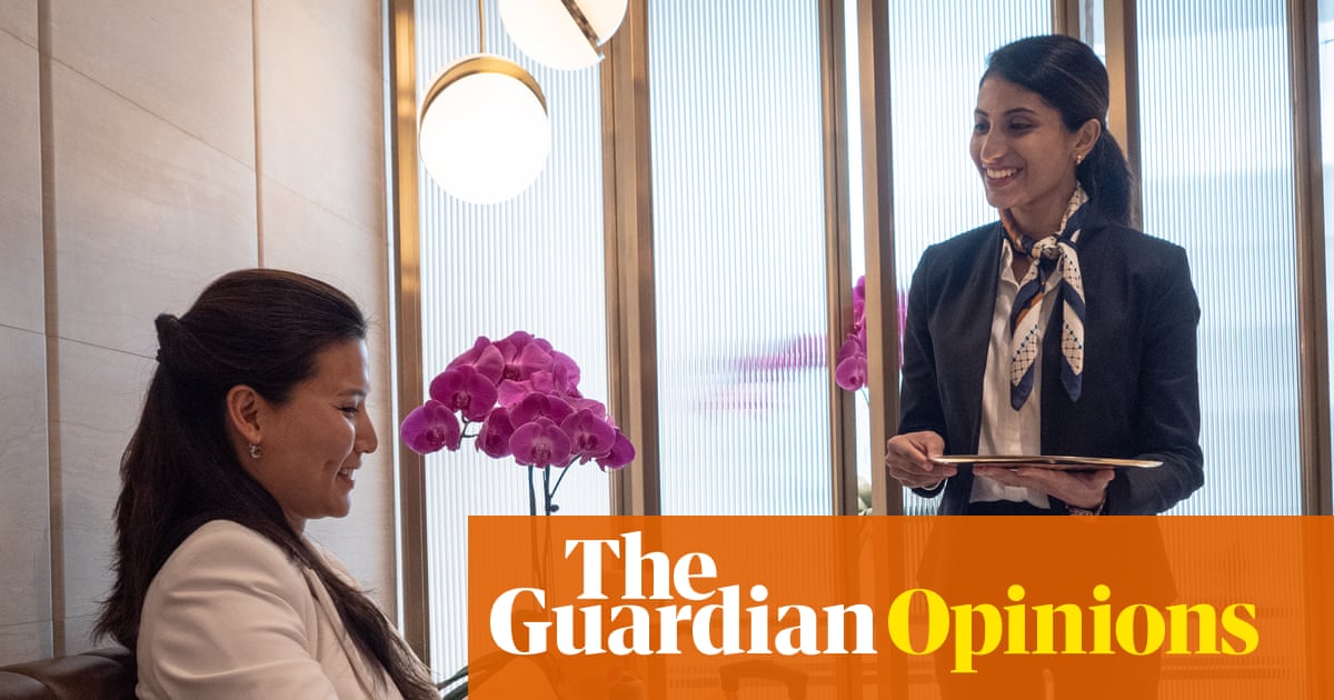 My dream of jet set glamour has died – in a pleather chair full of other people’s crumbs | Emma Beddington