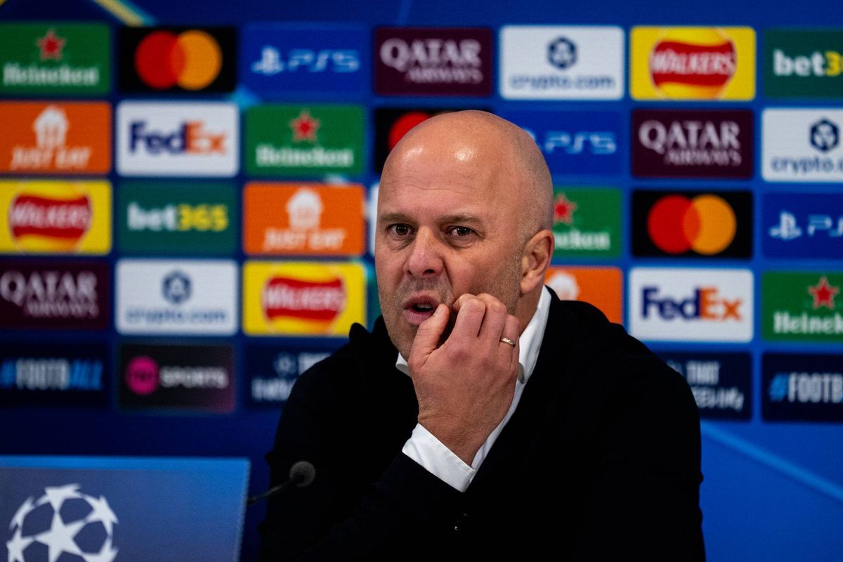 Liverpool head coach Arne Slot