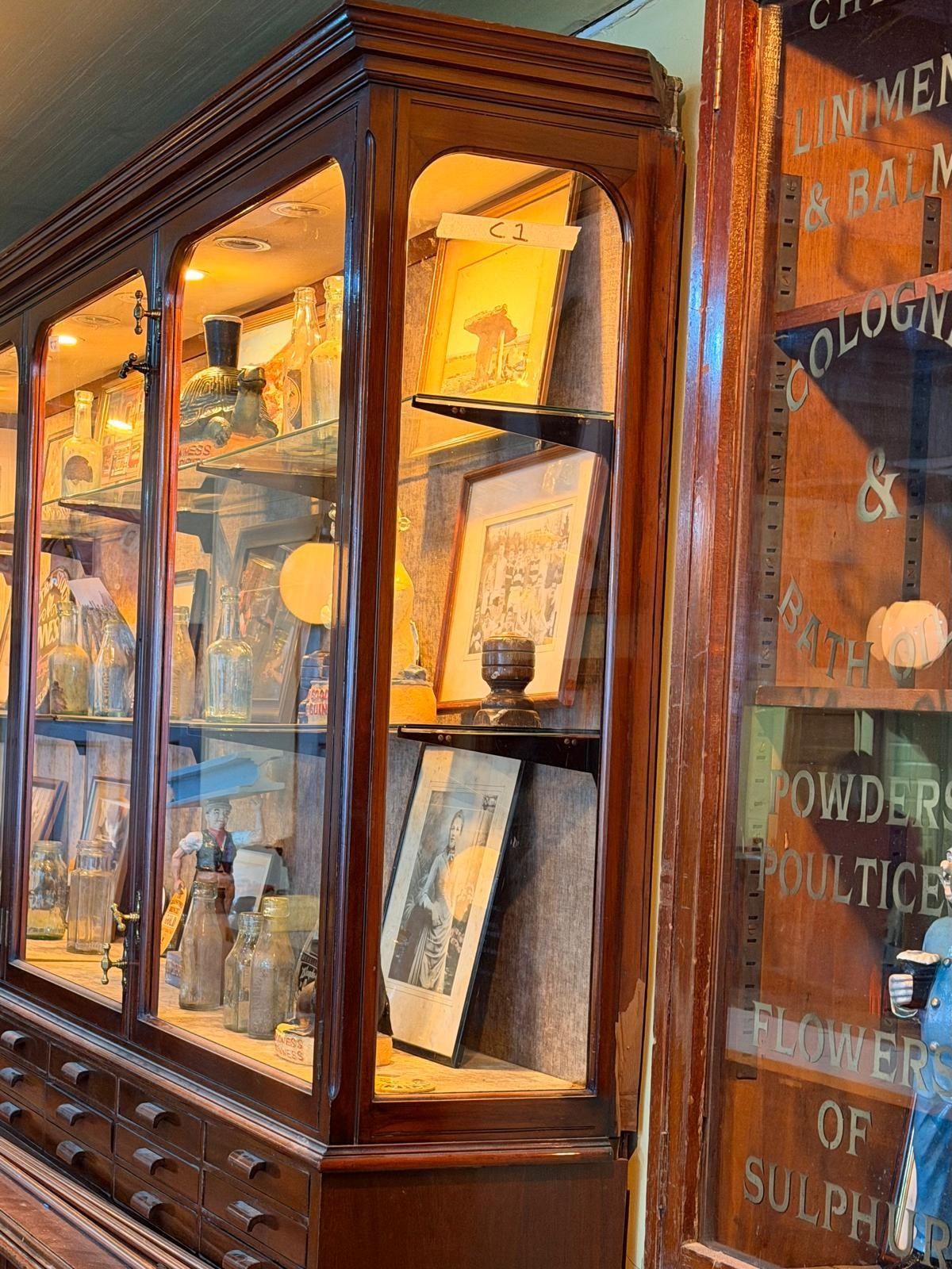The Shandon Bells pub on Hope Street 