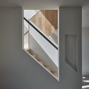 © Akira Nakamura House 14° / Akaike Kazuhito Architect & Associates - Image 4 of 13