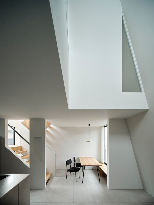 House 14° / Akaike Kazuhito Architect ＆ Associates - Interior Photography
