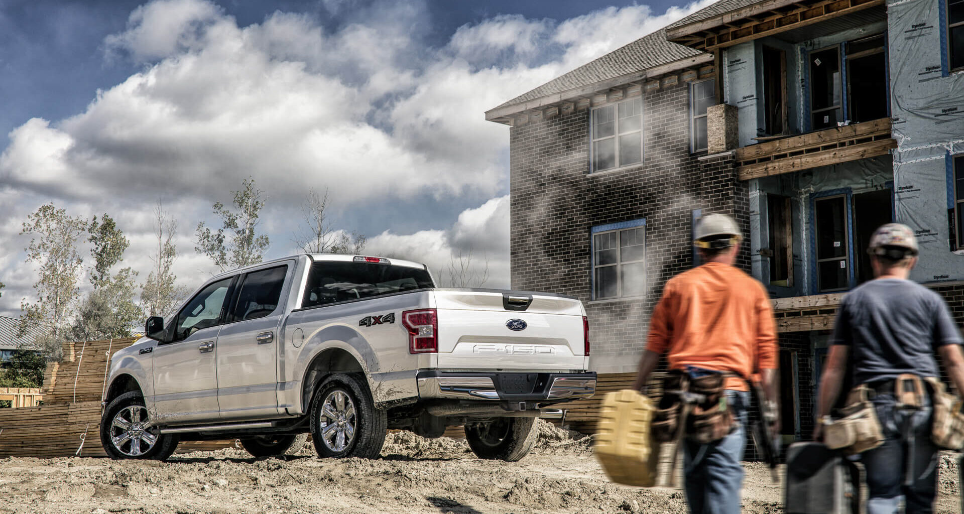 America’s favorite full-size pickup, the 2020 Ford F-150 is the tough, smart and capable partner that suits every need from die-hard work truck to trail bashing pre-runner.