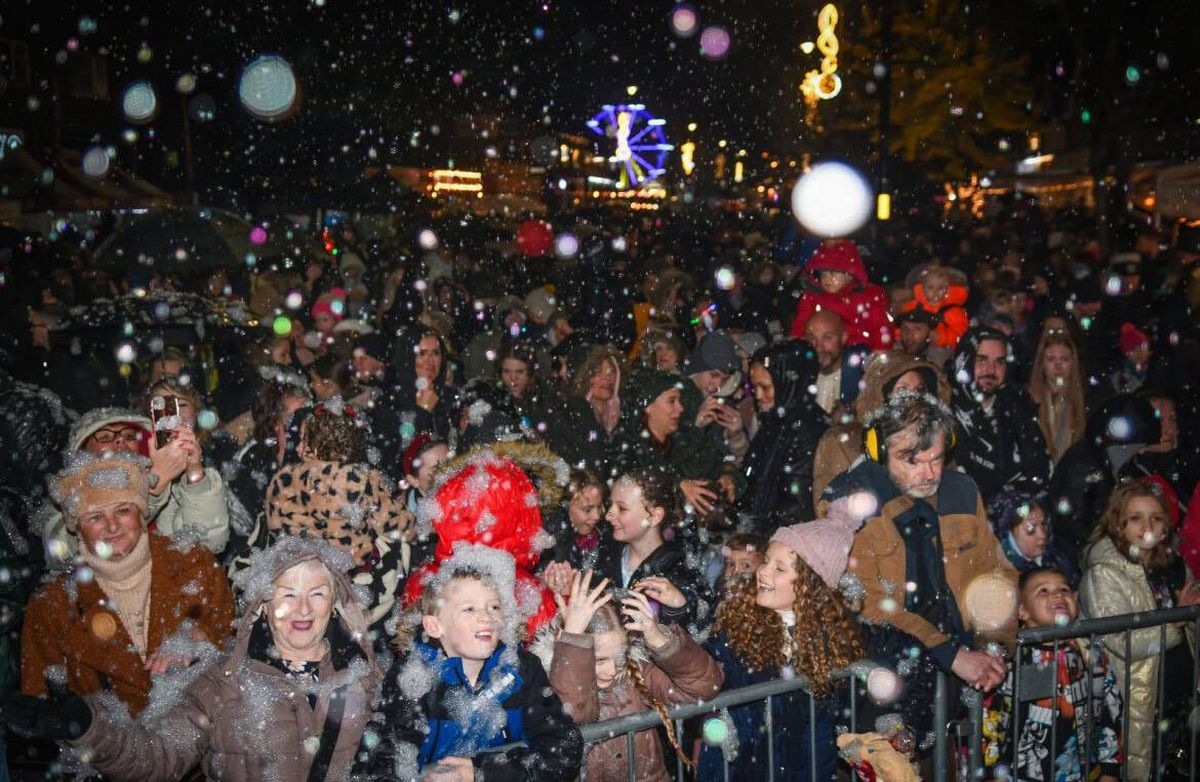 Boldmere Christmas Festival: Families making memories with a snow machine in previous years  