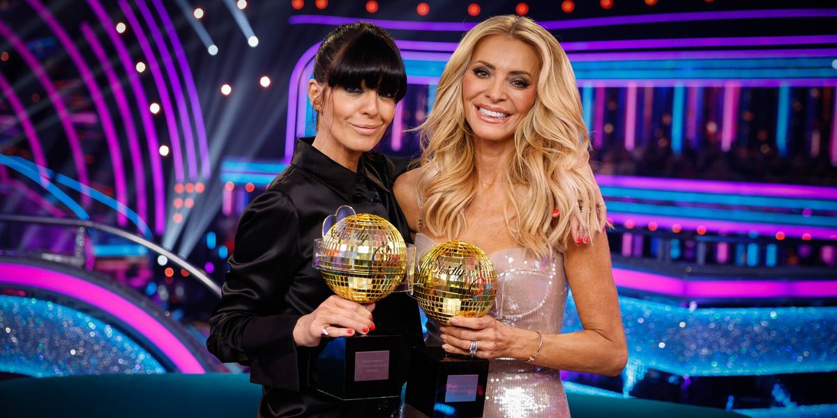 Claudia Winkleman left in tears as BBC Strictly judges halt semi-final show with farewell gesture