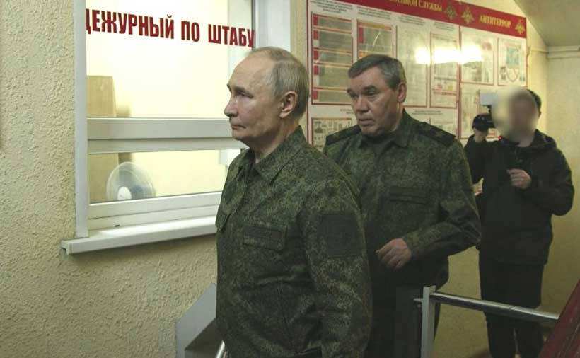 Kremlin Says Ukraine’s Christmas Ceasefire Hinges on Peace Deal