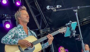 80s pop stars come together for special night in Derry