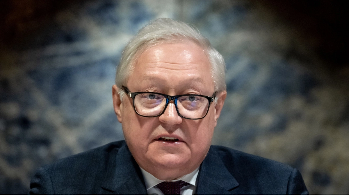 Russia proposes it could "legally formalise" pledge not to attack EU