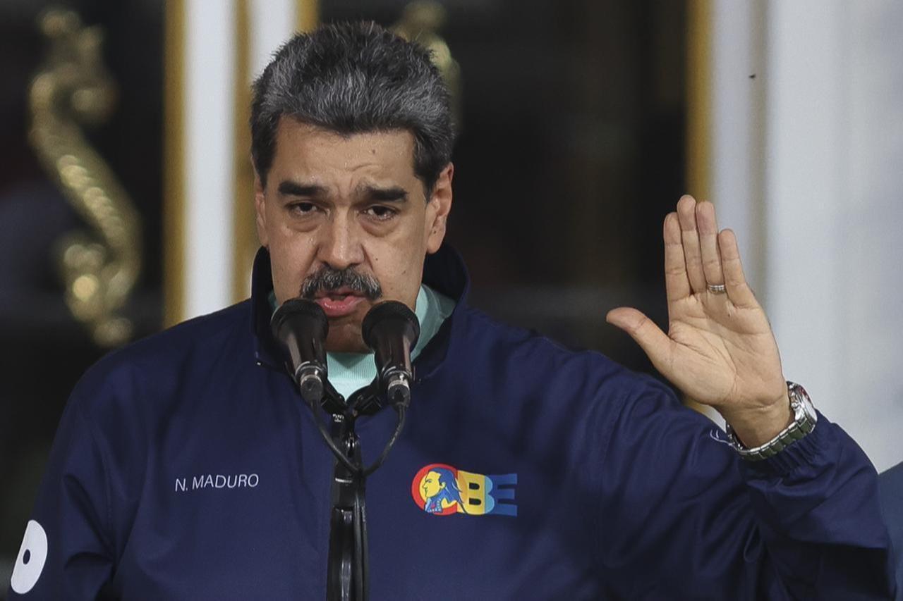 Venezuelan President Nicolás Maduro attended the event held at the Miraflores Palace as part of the Student Day celebrations in Caracas, Venezuela on Nov. 22, 2025. (AA Photo)